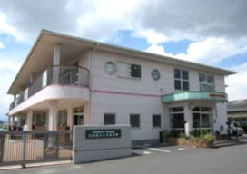 幼稚園・保育園　粕屋わかば保育園（幼稚園・保育園）まで515m