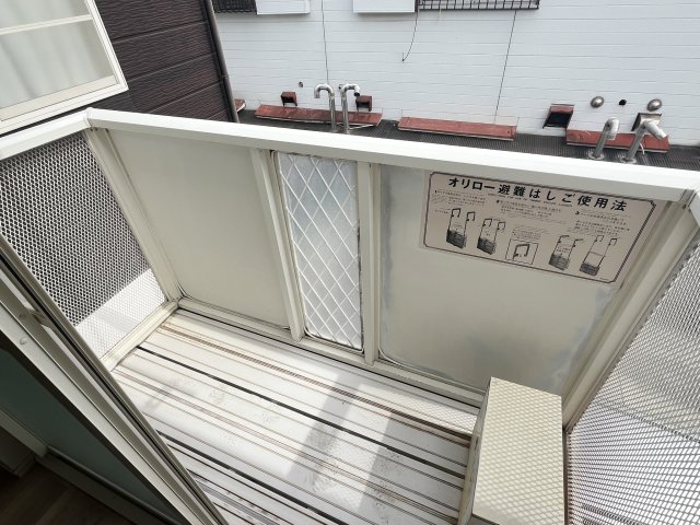 バルコニー　陽当たり良好なバルコニーです