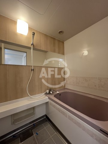 バス・シャワールーム　ファミールハイツ北大阪1号棟　浴室