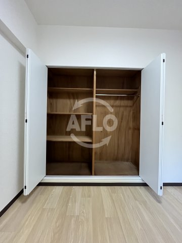収納　ファミールハイツ北大阪1号棟　クローゼット