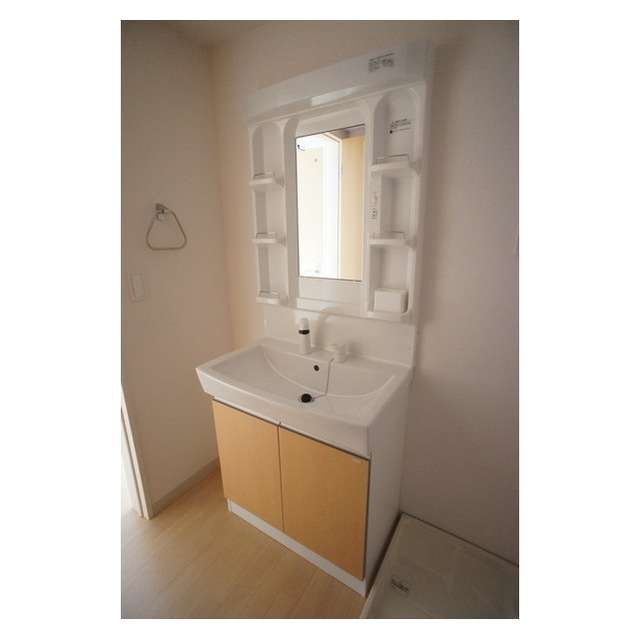 洗面設備　ゆったりサイズのドレッサー