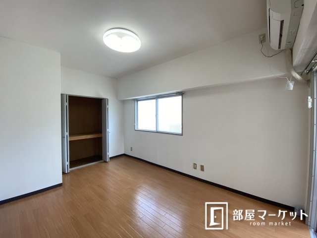 居室・リビング　同型タイプ