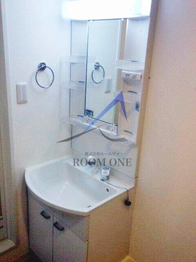 洗面設備　洗面台です。