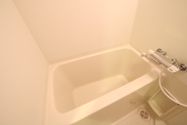 バス・シャワールーム　※別室の参考写真の為、現況優先です。