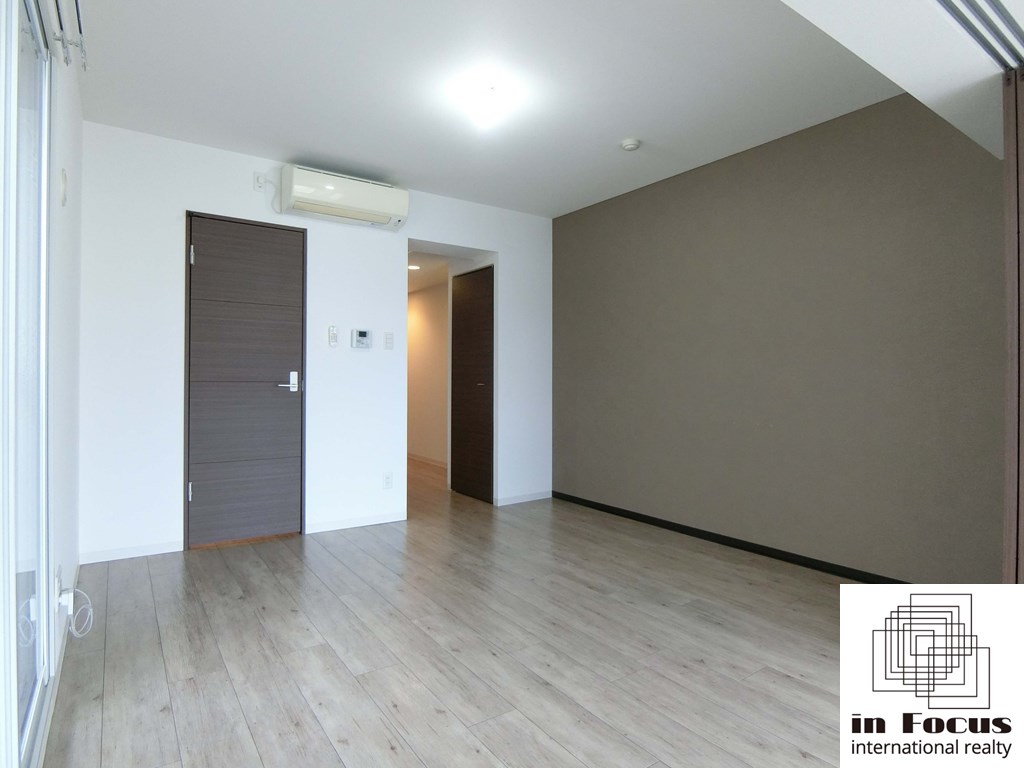 居室・リビング　エアコン付きで暑い夏も快適です