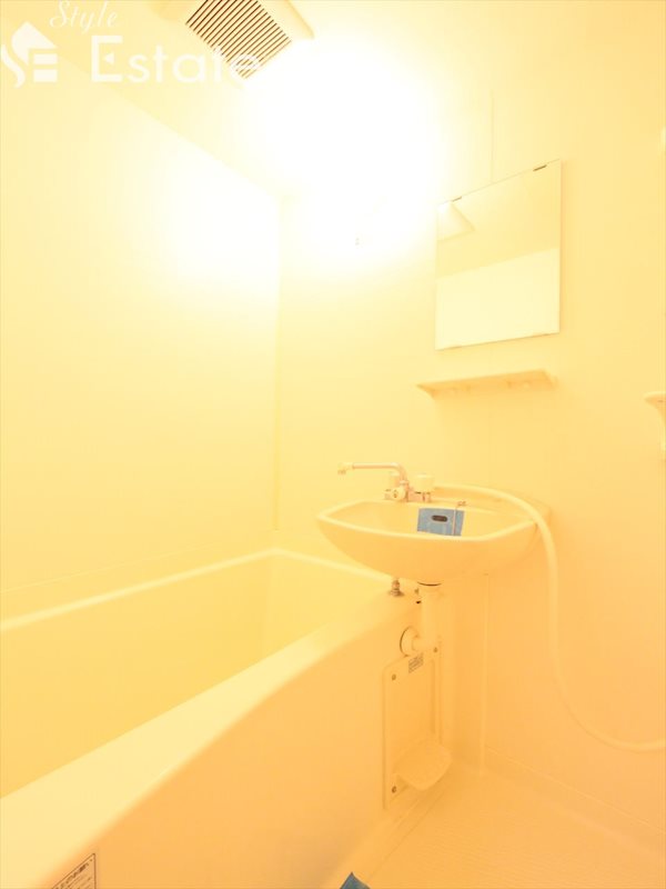 バス・シャワールーム　バスルーム