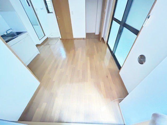 居室・リビング　室内