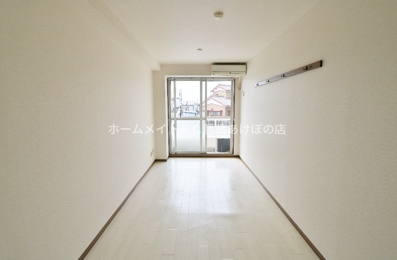 居室・リビング　同型別部屋写真