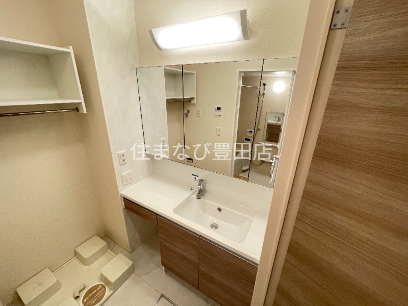 洗面設備　別部屋写真