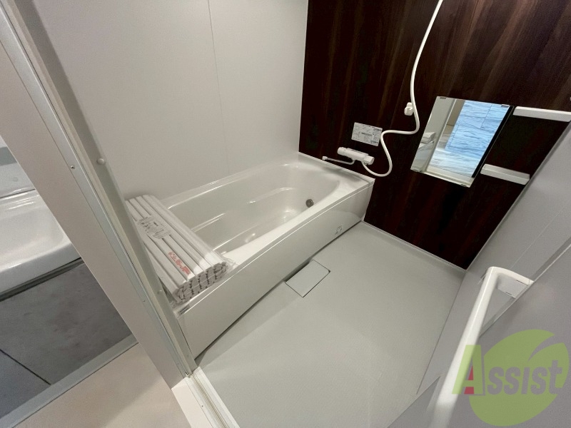 バス・シャワールーム　お風呂になります。一日の疲れを癒してくださいね。