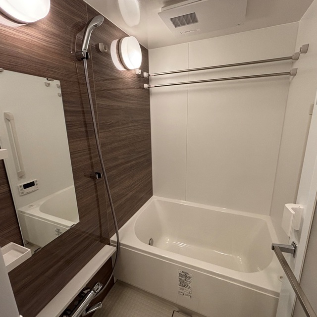 バス・シャワールーム　※写真は同タイプ住戸です。