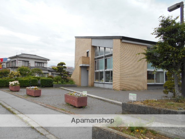 図書館　御殿場市立図書館（図書館）まで648m