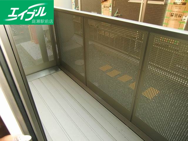 バルコニー　別の類似物件の写真です。実際とは異なります。