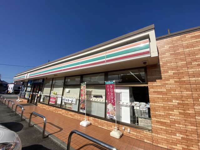 コンビニ　セブン－イレブン草加柳島南店（コンビニ）まで533m