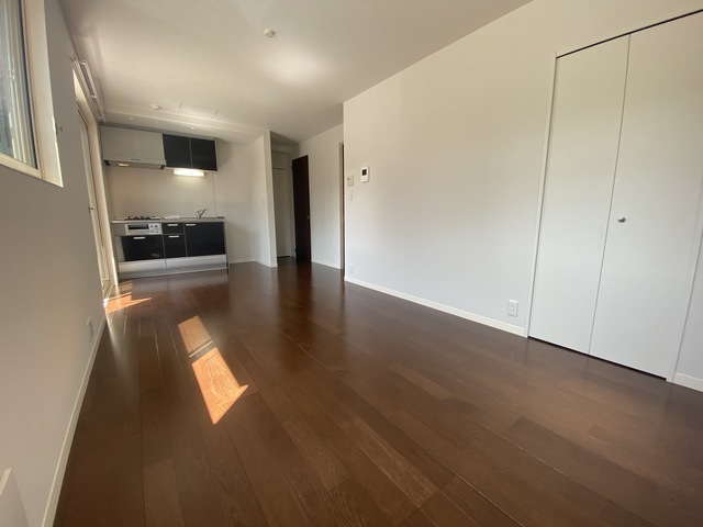 居室・リビング　広々洋室。