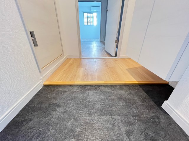 玄関　詳細は、RISUMO江坂本店までお問合せください♪