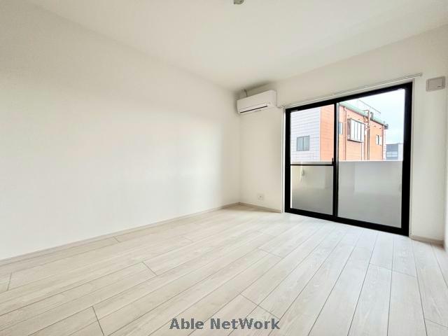 居室・リビング　同型反転