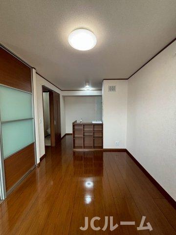 居室・リビング　※別のお部屋の参考写真です