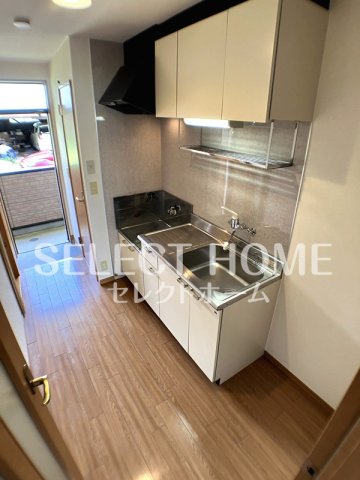 キッチン　コンパクトなキッチンで掃除もラクラク 同型タイプ