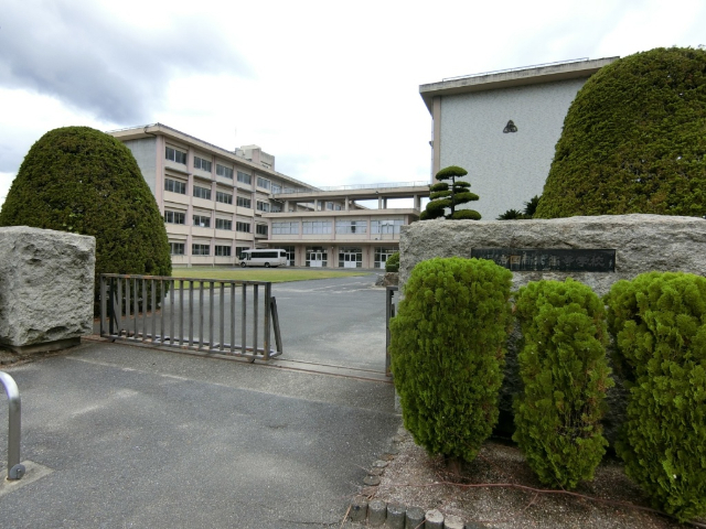 高校・高専　山口県立岩国商業高校（高校・高専）まで1011m