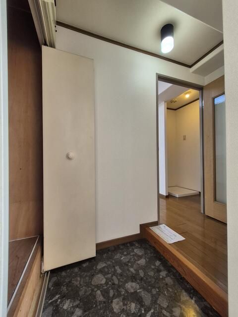 玄関　ハイネス第2巣鴨　豊島区巣鴨5