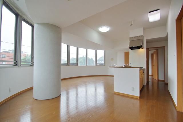 居室・リビング　★お部屋探しはタウンハウジング稲田堤店まで★