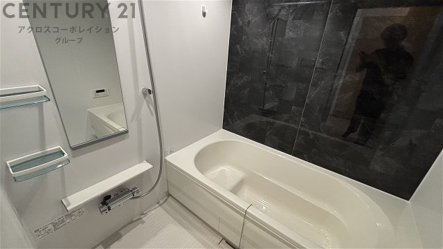 バス・シャワールーム　浴室乾燥・追い炊き機能付きで便利♪