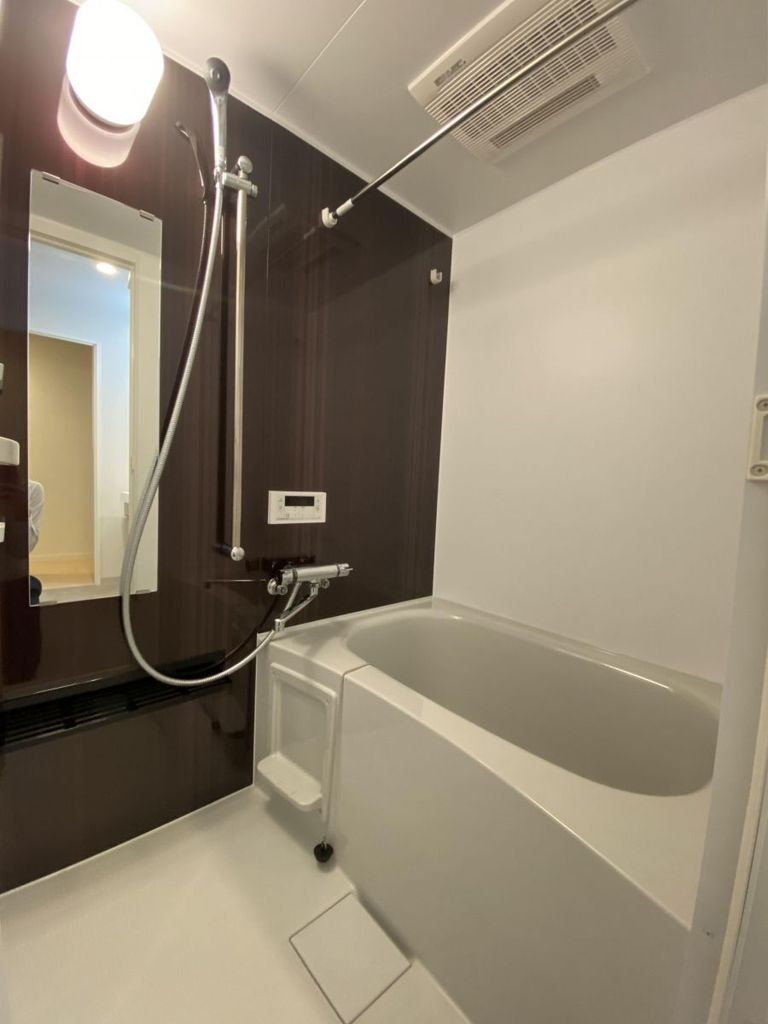 バス・シャワールーム　バス