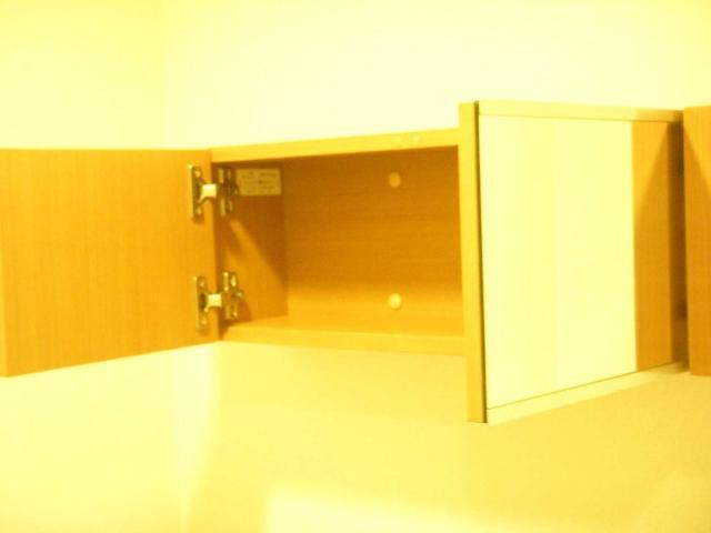 トイレ　トイレ戸棚