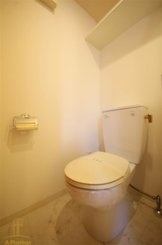 トイレ　エスリード御堂筋梅田