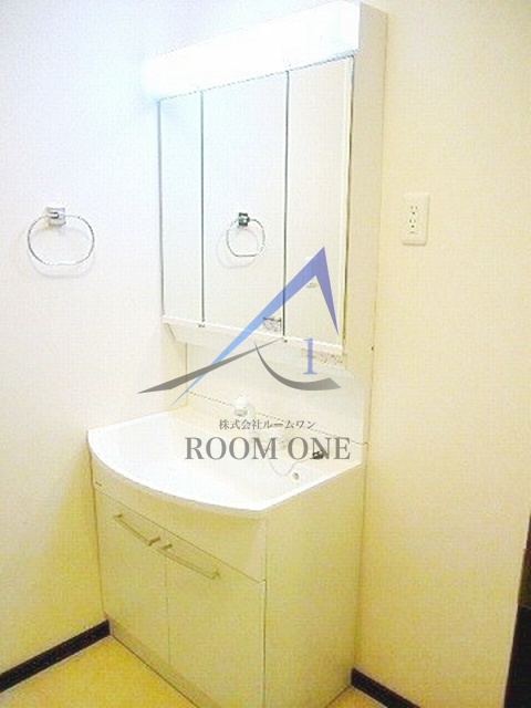 洗面設備　洗面台です。