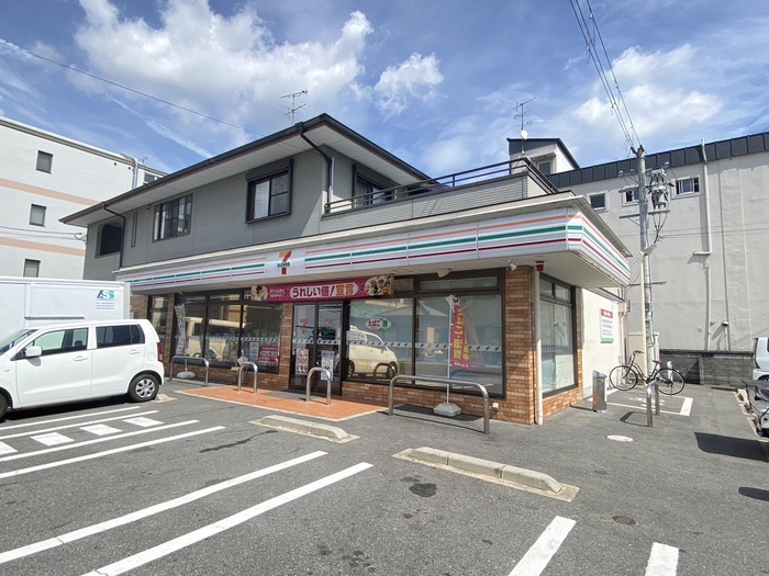 コンビニ　セブンイレブン 京都山科椥辻店（コンビニ）まで650m