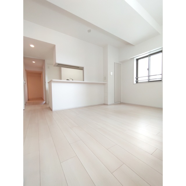 BELISTA横浜弐番館の居間写真