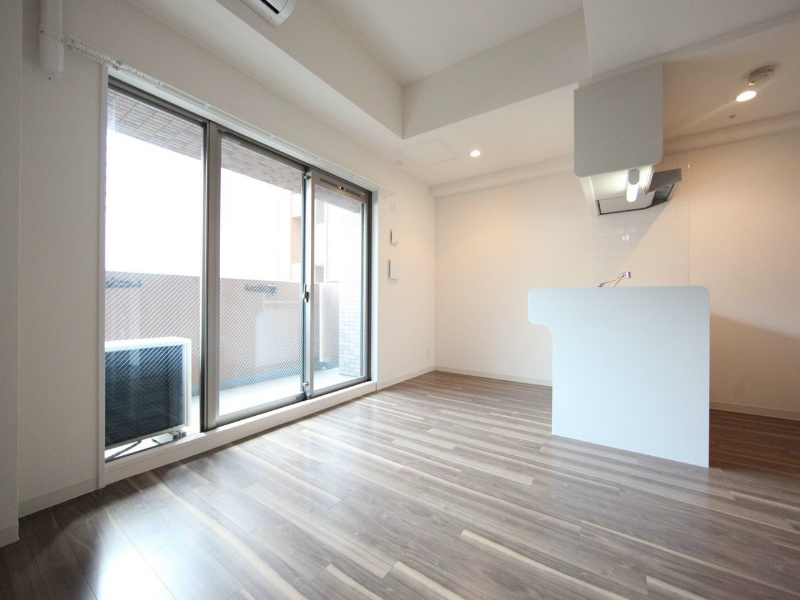 バルコニー　ＬＤＫ10帖　エアコン完備　南面バルコニー