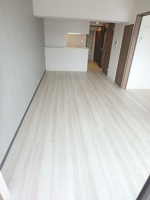 居室・リビング　別部屋参考写真です