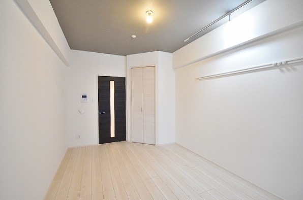 居室・リビング　★洋室7.9帖★