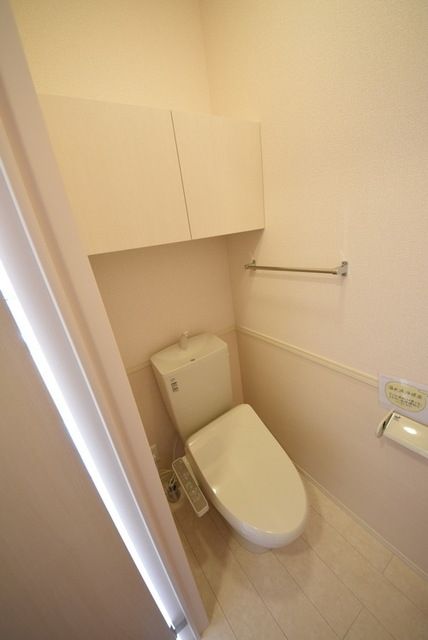 トイレ　イメージ。１F写真です。お問合せはタウンハウジングまで！※…