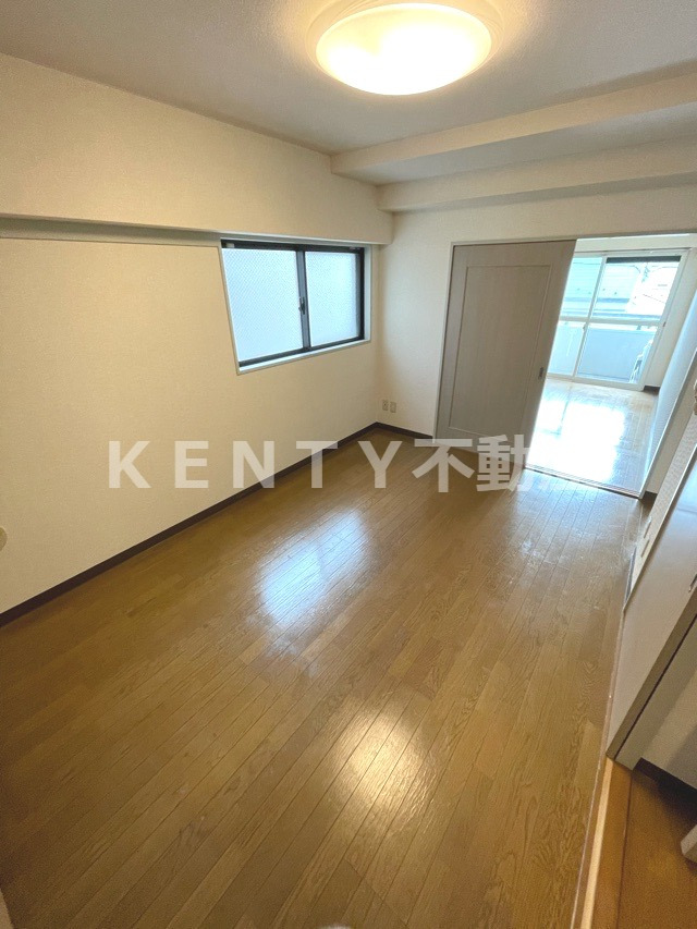 居室・リビング　居間です