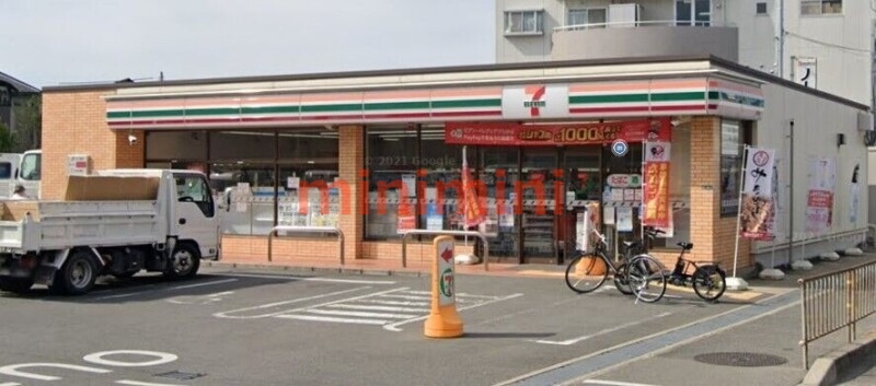 コンビニ　セブンイレブン吹田岸部中4丁目店（コンビニ）まで348m