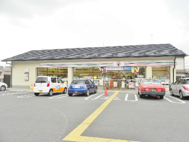 コンビニ　セブンイレブン 京都白川北大路店（コンビニ）まで272m