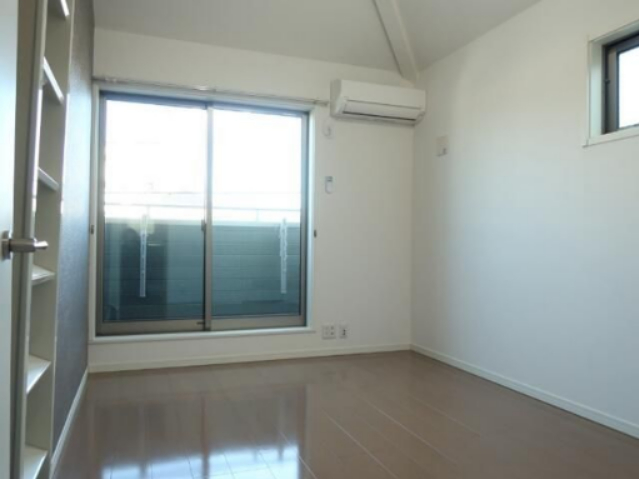 居室・リビング　※別部屋の参考写真