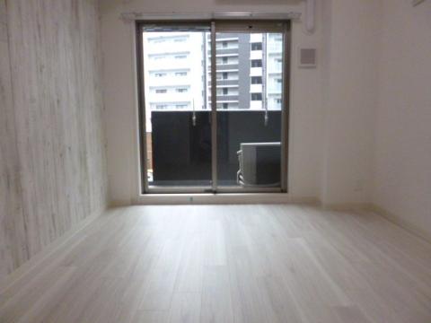 居室・リビング　室内