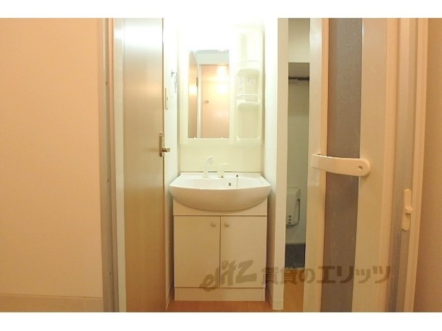 洗面設備　独立洗面台