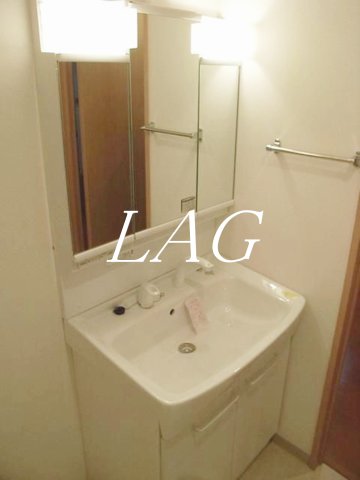 洗面設備　洗面台です。