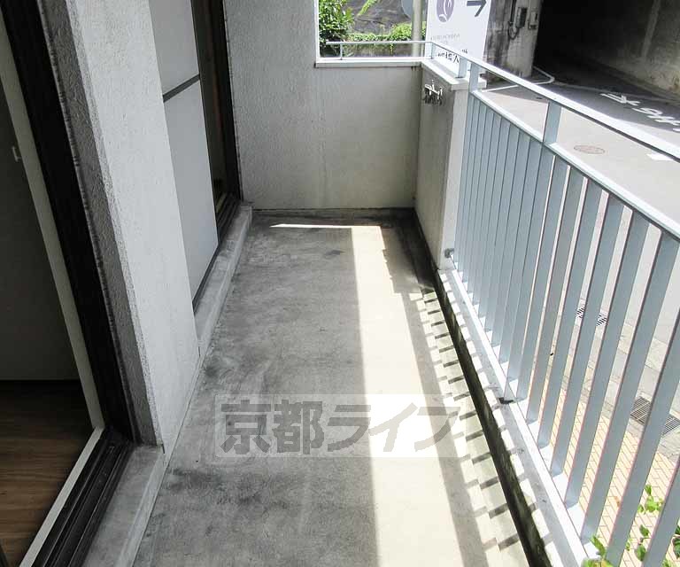バルコニー　日当たり良好なベランダです。