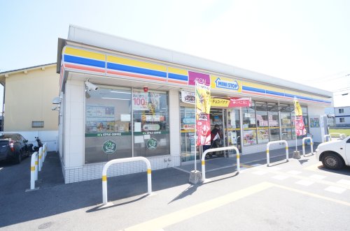 コンビニ　ミニストップ 桜井大福店（コンビニ）まで855m