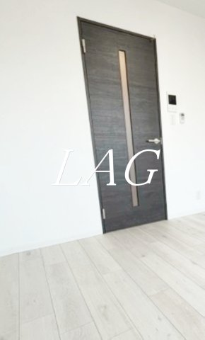 居室・リビング　洋室のお部屋です。（同仕様です。）