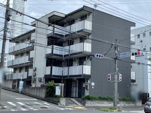 建物外観　オートロック完備