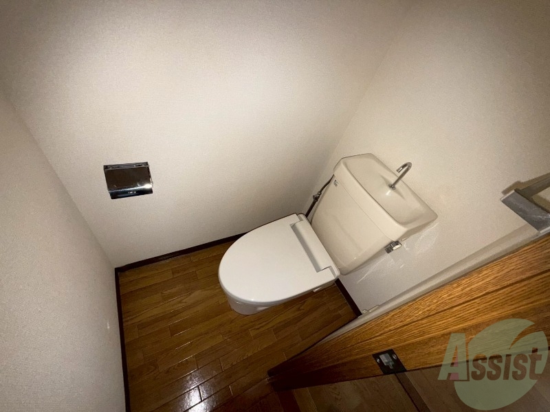 トイレ　トイレは狭すぎず広すぎずちょうどいい広さでした。