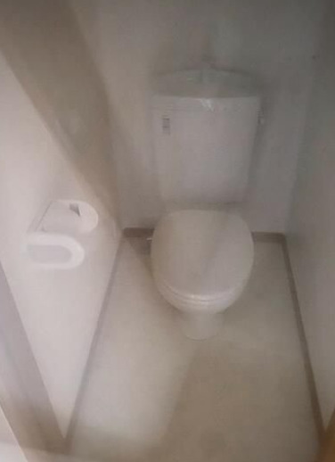 トイレ　別部屋の画像を使用しております。